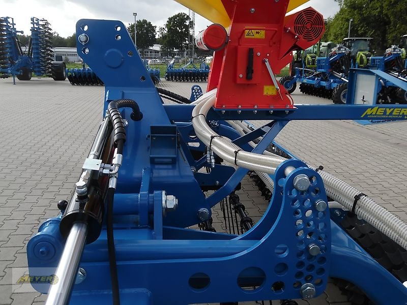 Sonstige Bodenbearbeitungsgeräte des Typs Meyer Agrartechnik GS 6000 Grünlandstriegel, Neumaschine in Andervenne (Bild 17)