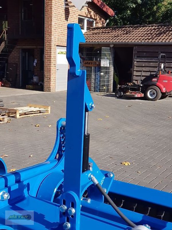Sonstige Bodenbearbeitungsgeräte του τύπου Meyer Agrartechnik Messerwalze Vibrocut 6000, Neumaschine σε Andervenne (Φωτογραφία 16)