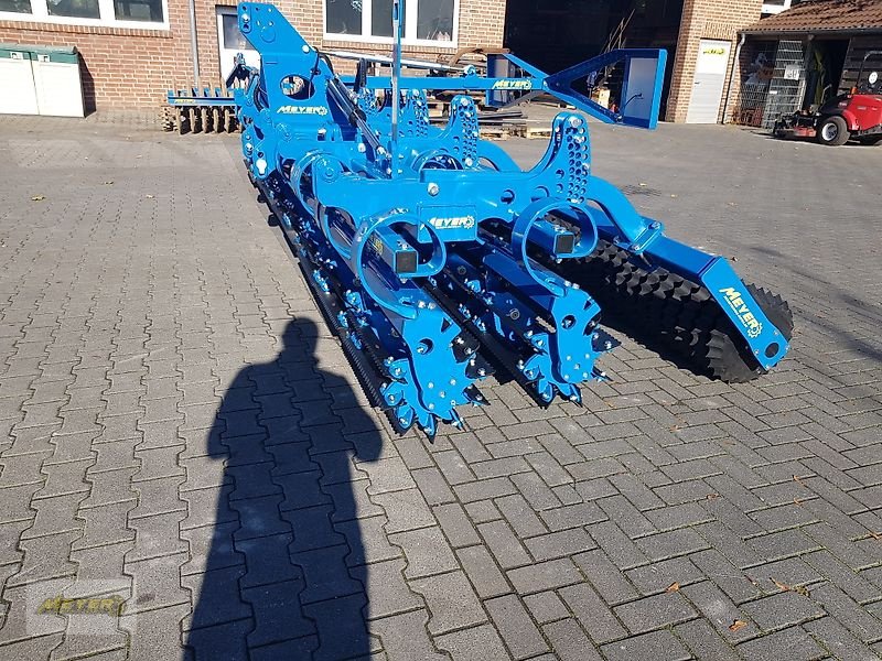 Sonstige Bodenbearbeitungsgeräte του τύπου Meyer Agrartechnik Messerwalze Vibrocut 6000, Neumaschine σε Andervenne (Φωτογραφία 2)