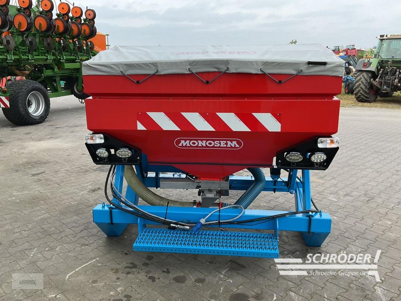 Sonstige Bodenbearbeitungsgeräte Türe ait Monosem FRONTTANK FERT AVANT, Gebrauchtmaschine içinde Wildeshausen (resim 7)