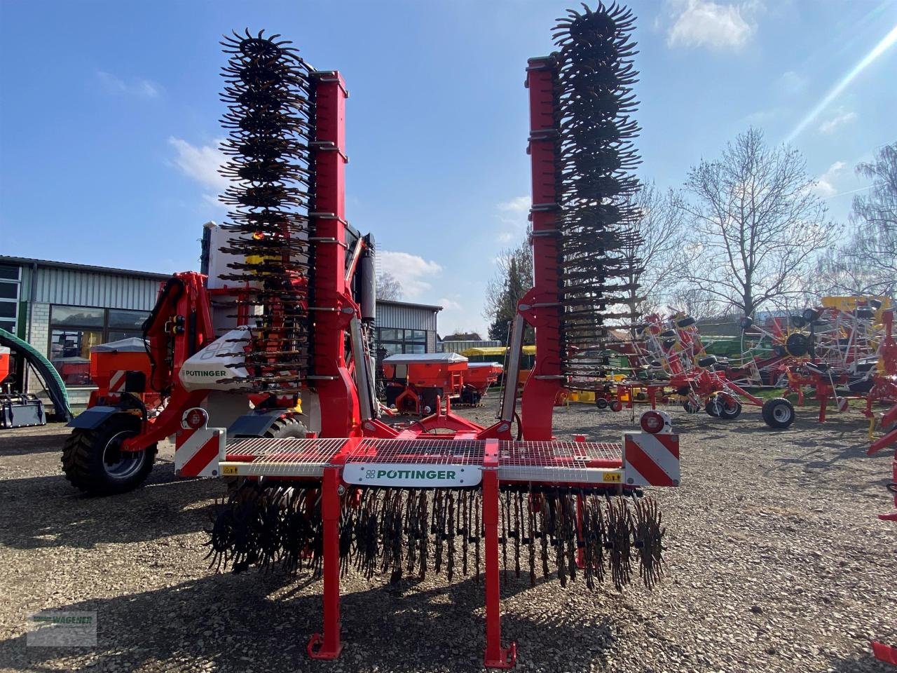 Sonstige Bodenbearbeitungsgeräte des Typs Pöttinger Rotocare V 8000, Neumaschine in Bad Wildungen - Wega (Bild 2)