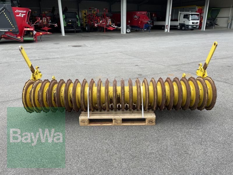 Pöttinger SCHNEIDPACKERWALZE 500-3000, Gebrauchtmaschine, Baujahr: 2021 (Bild 4) Sonstige Bodenbearbeitungsgeräte des Typs Pöttinger SCHNEIDPACKERWALZE 500-3000, Gebrauchtmaschine in Bamberg (Bild 4)