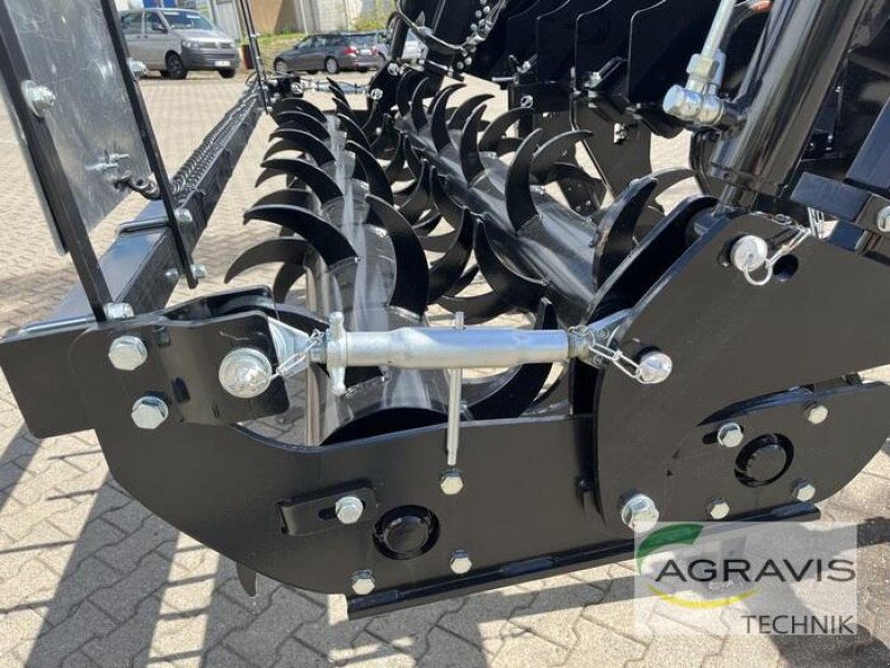 Sonstige Bodenbearbeitungsgeräte des Typs Quivogne SSDR 7/300 A, Neumaschine in Alpen (Bild 8)