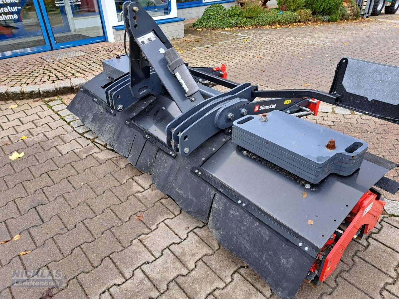Sonstige Bodenbearbeitungsgeräte des Typs Saphir SinusCut 300, Neumaschine in Schirradorf (Bild 5)