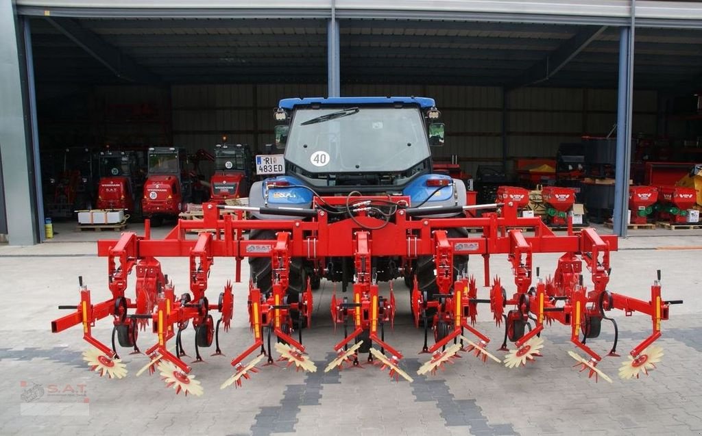 Sonstige Bodenbearbeitungsgeräte of the type Sonstige Hackgerät- 6 reihig-NEU, Neumaschine in Eberschwang (Picture 12)