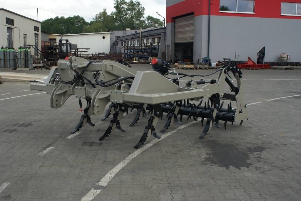 Sonstige Bodenbearbeitungsgeräte typu Sonstige Meißelpflug / chisel plough, Neumaschine w Michałowo (Zdjęcie 1)