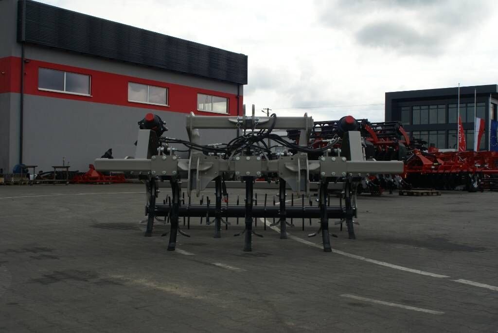 Sonstige Bodenbearbeitungsgeräte typu Sonstige Meißelpflug / chisel plough, Neumaschine w Michałowo (Zdjęcie 3)