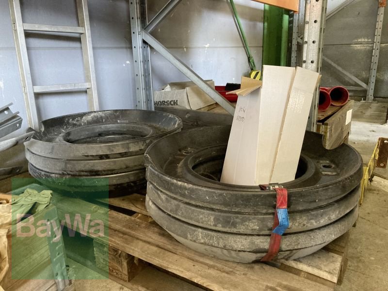 Sonstige Bodenbearbeitungsgeräte des Typs Valtra Hinterradgewichte, Neumaschine in Biberach a.d. Riss (Bild 1)