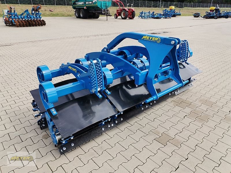 Sonstige Bodenbearbeitungsgeräte des Typs WM Meyer Messerwalze Vibrocut 3000, Neumaschine in Andervenne (Bild 12)