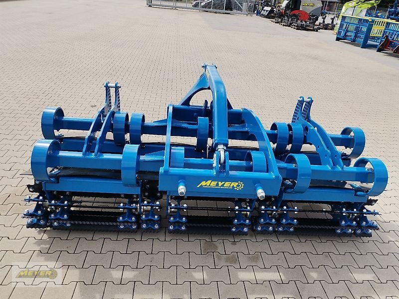 Sonstige Bodenbearbeitungsgeräte des Typs WM Meyer Messerwalze Vibrocut 3000, Neumaschine in Andervenne (Bild 17)