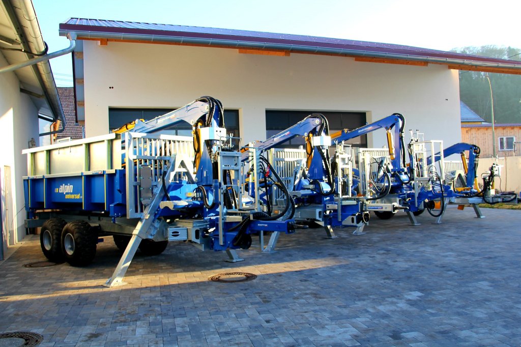 Sonstige Bühnen of the type Fliegl Arbeitsbühne, Neumaschine in Rennertshofen (Picture 8)