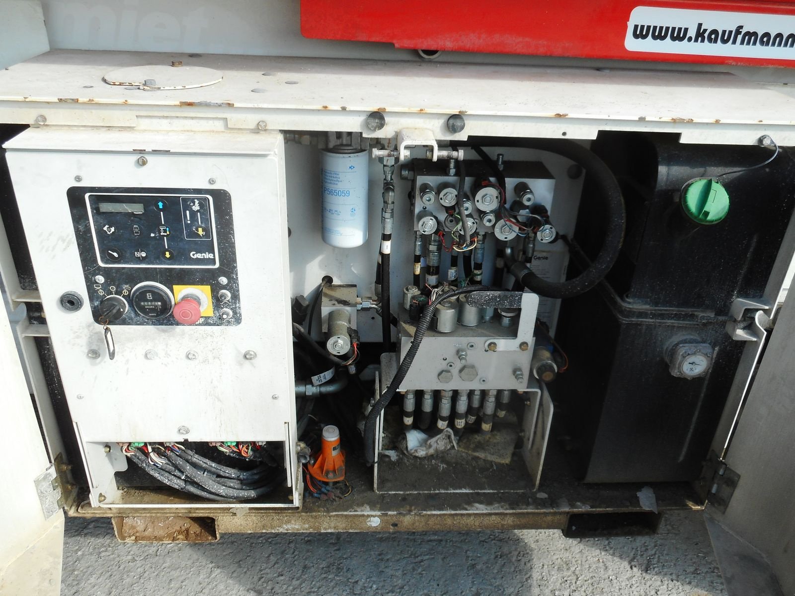 Sonstige Bühnen typu Genie GS-2669 RT Diesel Allrad Scherenbühne 10 Meter, Gebrauchtmaschine v St. Nikolai ob Draßling (Obrázek 8)