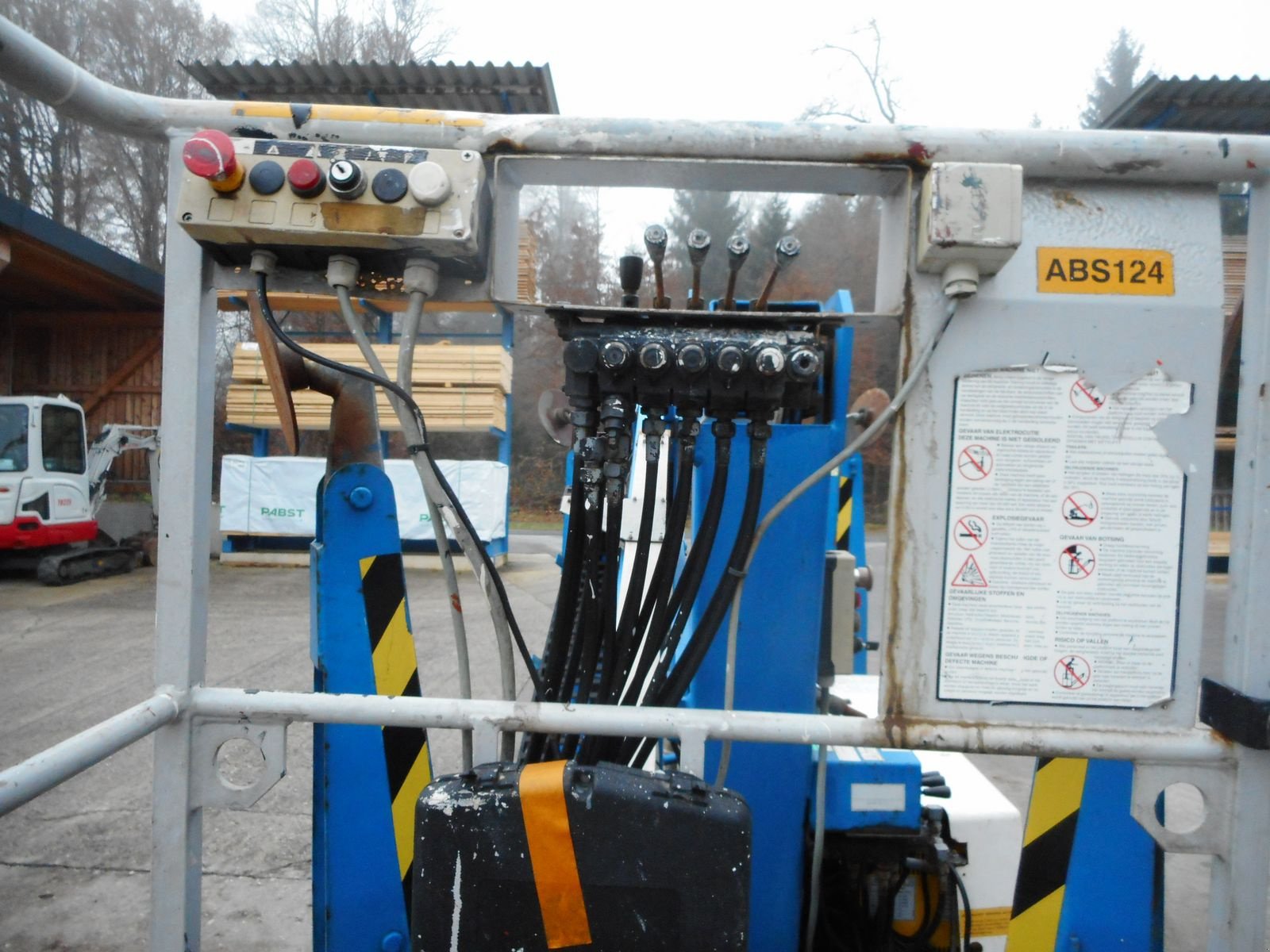 Sonstige Bühnen typu Niftylift 120T Anhängerbühne 12 Meter!, Gebrauchtmaschine v St. Nikolai ob Draßling (Obrázok 9)