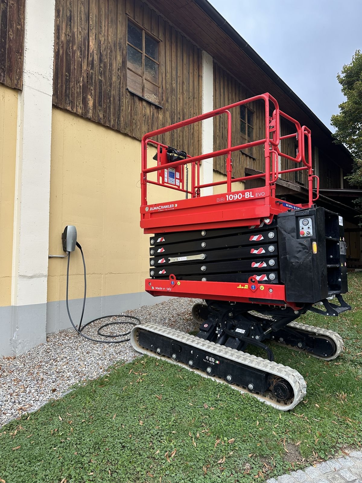 Sonstige Bühnen typu Sonstige Almac, Gebrauchtmaschine v Wolfsbach (Obrázek 1)