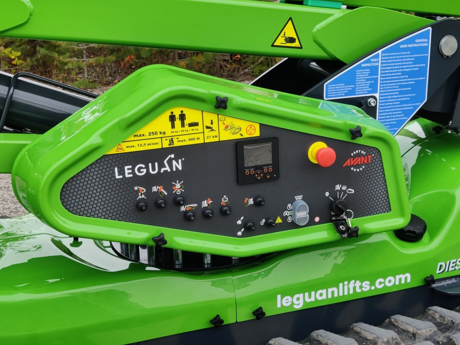 Sonstige Bühnen typu Sonstige Leguan Lifts 225 Hubarbeitsbühne, Neumaschine v Waidhofen an der Thaya (Obrázek 7)