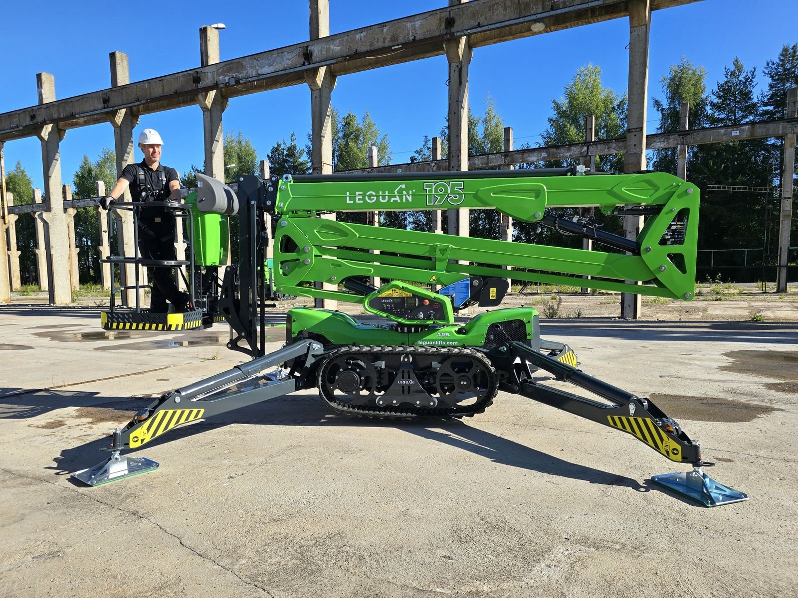 Sonstige Bühnen des Typs Sonstige Leguan Lifts Hubarbeitsbühne Leguan 195, Neumaschine in Waidhofen an der Thaya (Bild 5)