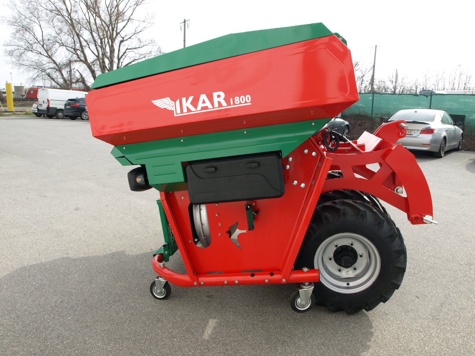 Sonstige Düngung & Pflanzenschutztechnik des Typs Agro-Masz Fronttank Ikar, Neumaschine in Gerasdorf (Bild 7)