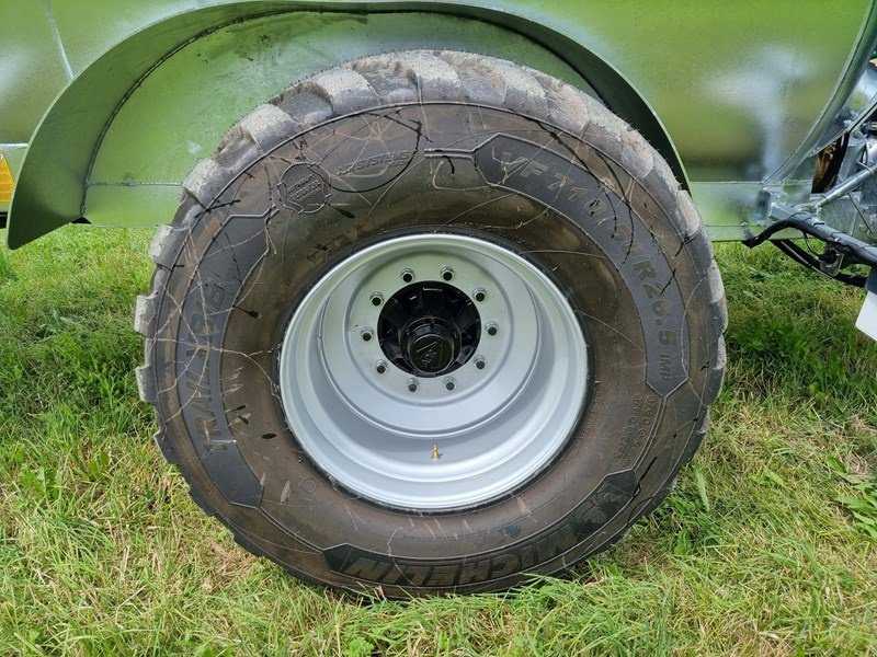 Sonstige Düngung & Pflanzenschutztechnik типа Bauer V81 Güllefass, Ausstellungsmaschine в Chur (Фотография 3)