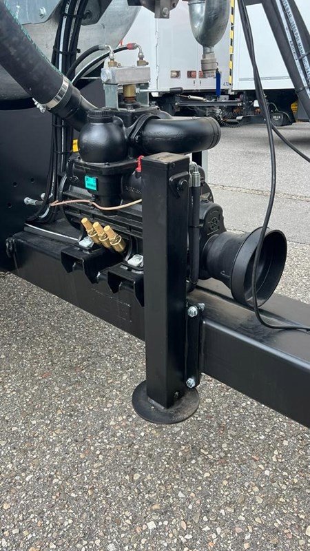 Sonstige Düngung & Pflanzenschutztechnik des Typs Bomech TDM 11.500, Neumaschine in Gettnau (Bild 5)