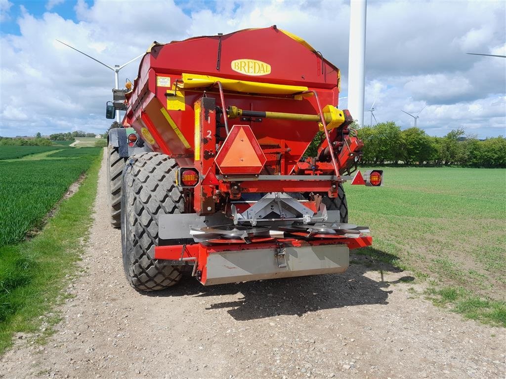 Sonstige Düngung & Pflanzenschutztechnik des Typs Bredal K 65 m.bremser og overbygning Kan  også bruges til kalk, Gebrauchtmaschine in Skive (Bild 3)