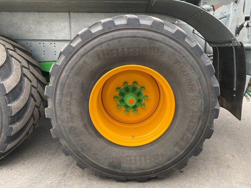 Sonstige Düngung & Pflanzenschutztechnik of the type Joskin Modulo2 12000 MEB, Ausstellungsmaschine in Eichberg (Picture 9)