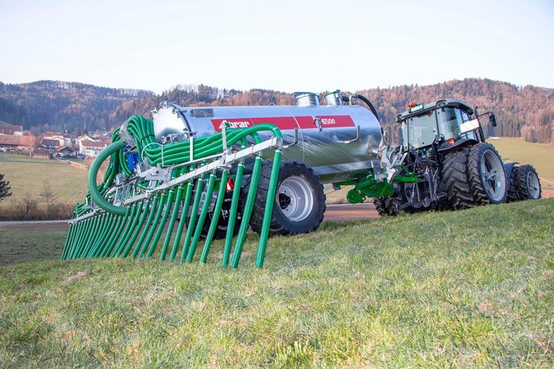Sonstige Düngung & Pflanzenschutztechnik des Typs KG-AGRAR SVK-Schleppschlauchverteiler, Neumaschine in Balterswil (Bild 1)