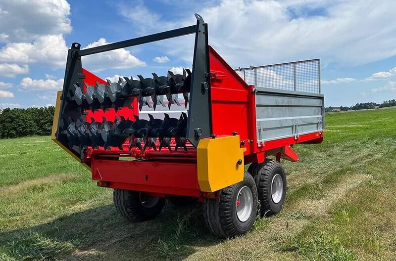 Sonstige Düngung & Pflanzenschutztechnik des Typs Sonstige Miststreuer / manure spreader, Neumaschine in Michałowo (Bild 1)