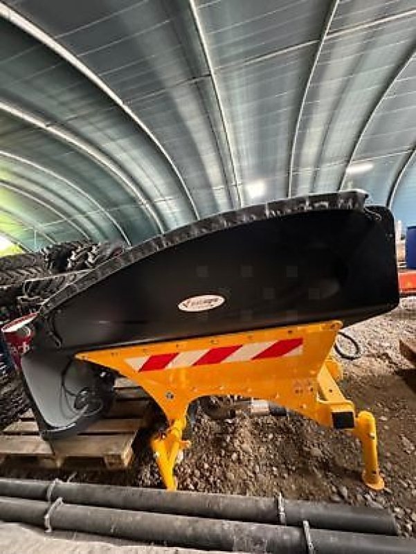 Sonstige Düngung & Pflanzenschutztechnik of the type Sonstige TREMIE FRONTALE AGRISEM DSF 1600, Neumaschine in Sainte-Croix-en-Plaine (Picture 4)