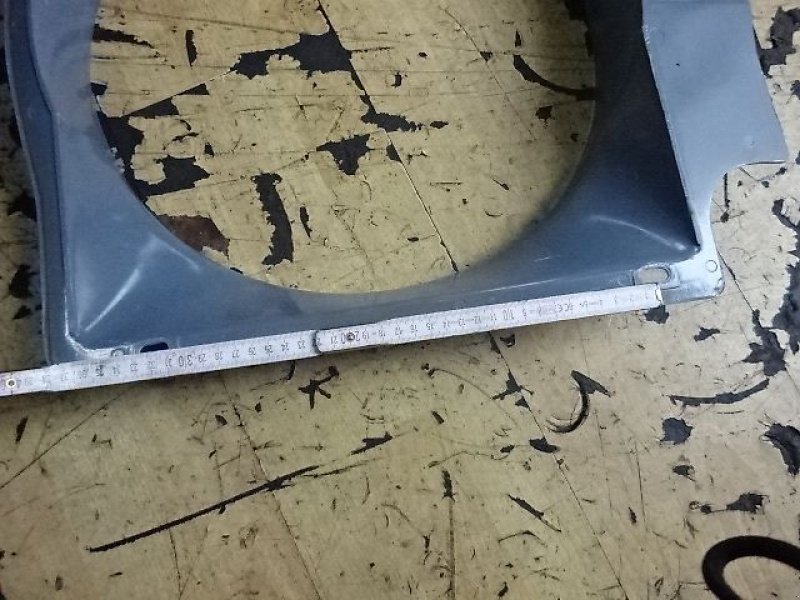 Sonstige Ersatzteile des Typs Case IH 433- 933- Kühlerzarge von 33 Serie - Neu, neu in Neureichenau (Bild 11)