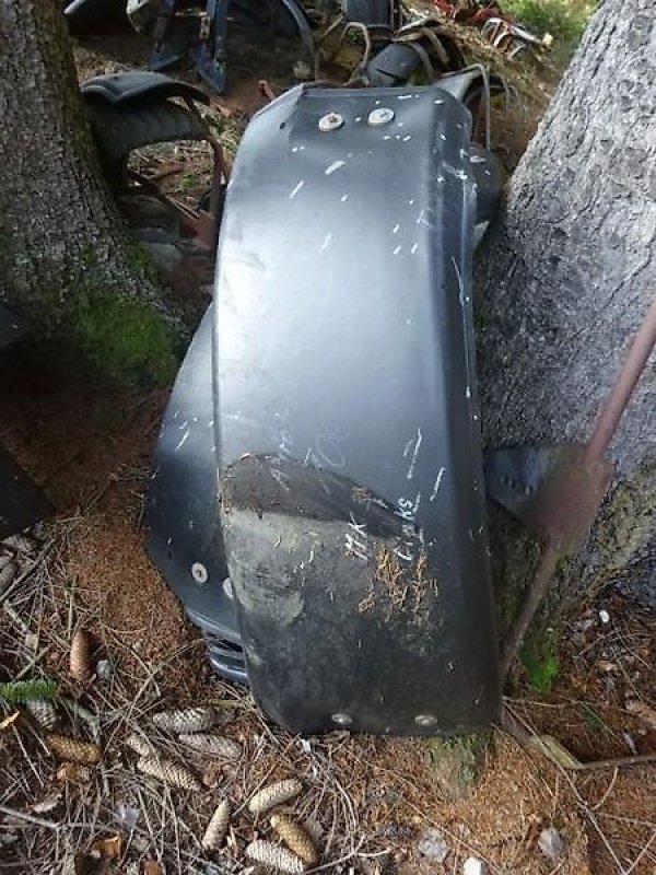 Sonstige Ersatzteile typu Deutz-Fahr Kotflügel vorne von Deutz Agrotron MK 3, gebraucht v Neureichenau (Obrázek 1)