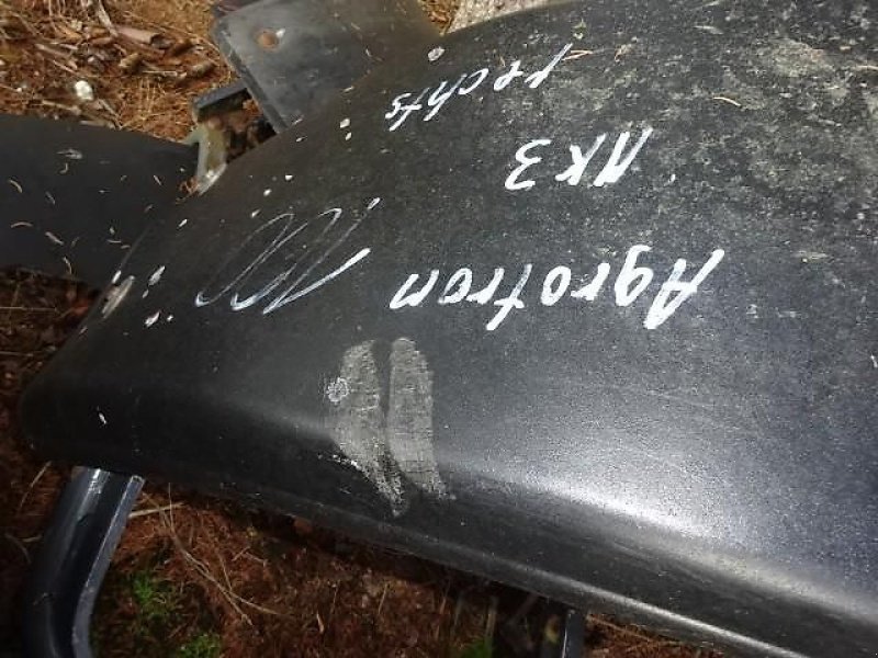 Sonstige Ersatzteile typu Deutz-Fahr Kotflügel vorne von Deutz Agrotron MK 3, gebraucht v Neureichenau (Obrázek 8)