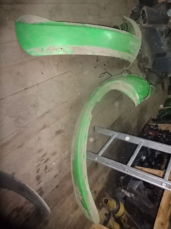 Sonstige Ersatzteile des Typs Deutz Agrotron -100 -  MK 2 -- MK 3 Kotflügel- Verbreiterungen, gebraucht in Neureichenau (Bild 7)