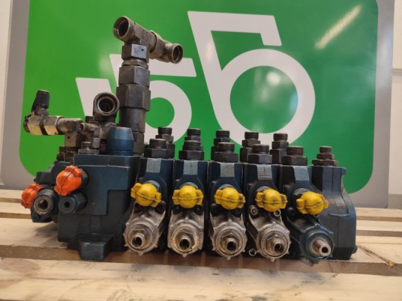 Sonstige Ersatzteile typu JLG 660 - Hydraulikverteiler (26015700), gebraucht w Wilkowo (Zdjęcie 1)