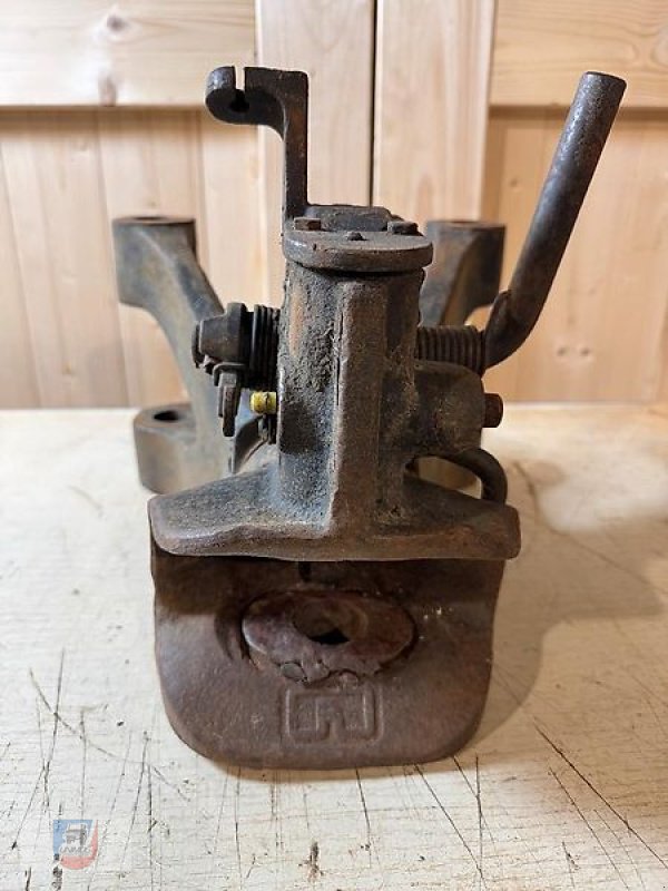 Sonstige Ersatzteile от тип MB Crusher Trac 1100 1300 1500 442 443 Zugmaul mit Halter Träger, gebraucht в Fitzen (Снимка 14)