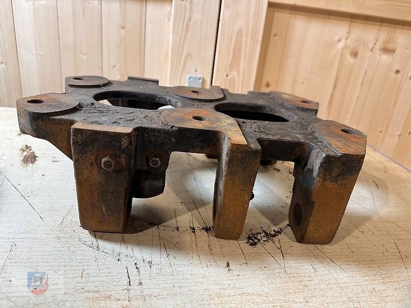 Sonstige Ersatzteile от тип MB Crusher Trac 1100 1300 1500 442 443 Zugmaul mit Halter Träger, gebraucht в Fitzen (Снимка 5)