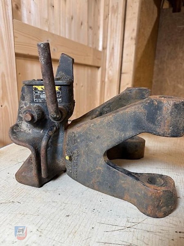 Sonstige Ersatzteile от тип MB Crusher Trac 1100 1300 1500 442 443 Zugmaul mit Halter Träger, gebraucht в Fitzen (Снимка 12)