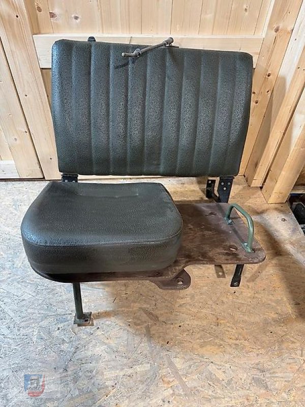 Sonstige Ersatzteile типа Mercedes-Benz Beifahrersitzbank Gestell U1000-U2400 Sitzbank, gebraucht в Fitzen (Фотография 2)