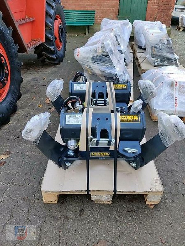 Sonstige Ersatzteile des Typs Sonstige Lesnik Fronthydraulik Universal für alle Schlepper 2,5 to, gebraucht in Fitzen (Bild 2)