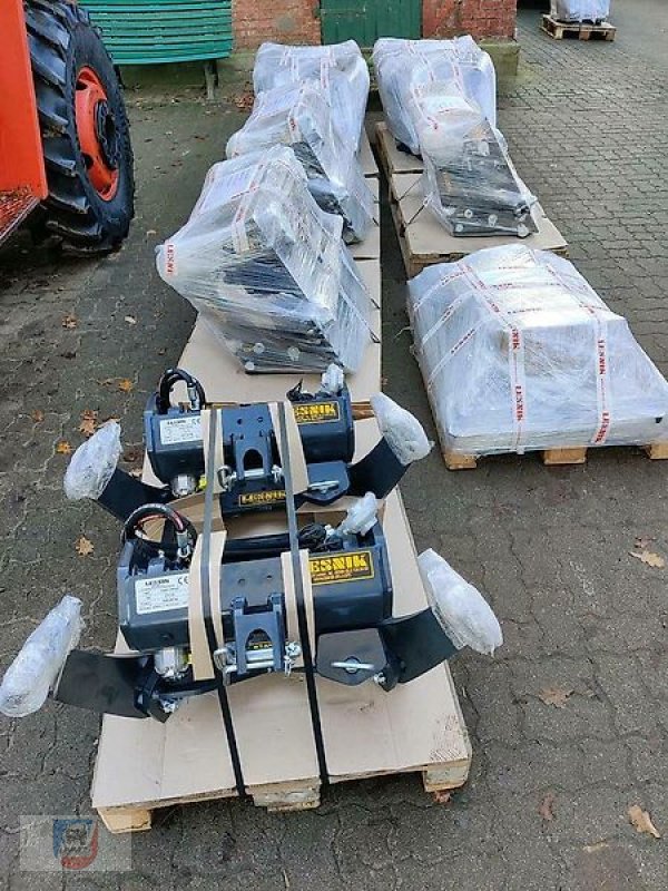 Sonstige Ersatzteile des Typs Sonstige Lesnik Fronthydraulik Universal für alle Schlepper 2,5 to, gebraucht in Fitzen (Bild 3)