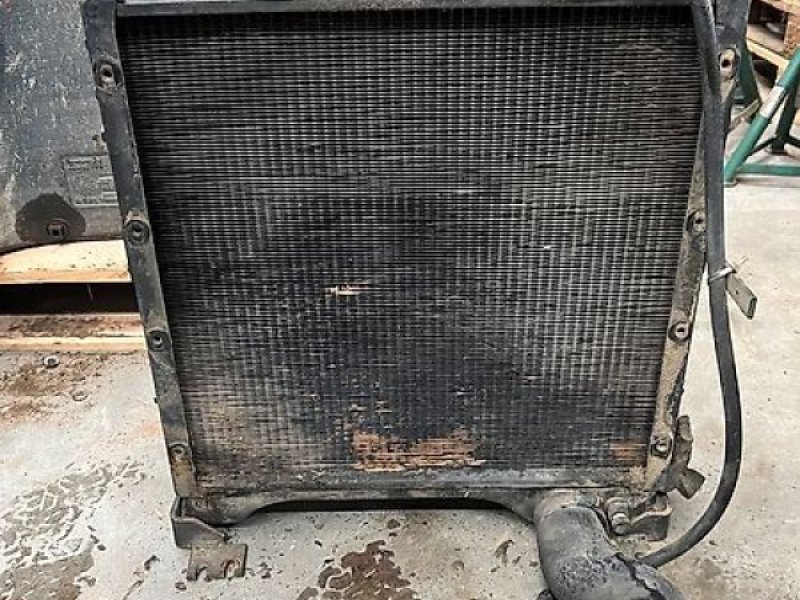 Sonstige Ersatzteile del tipo Sonstige Wasserkühler von einem CASE Maxxum 5150, auch 5140, usw., gebraucht In Meinerzhagen (Immagine 1)