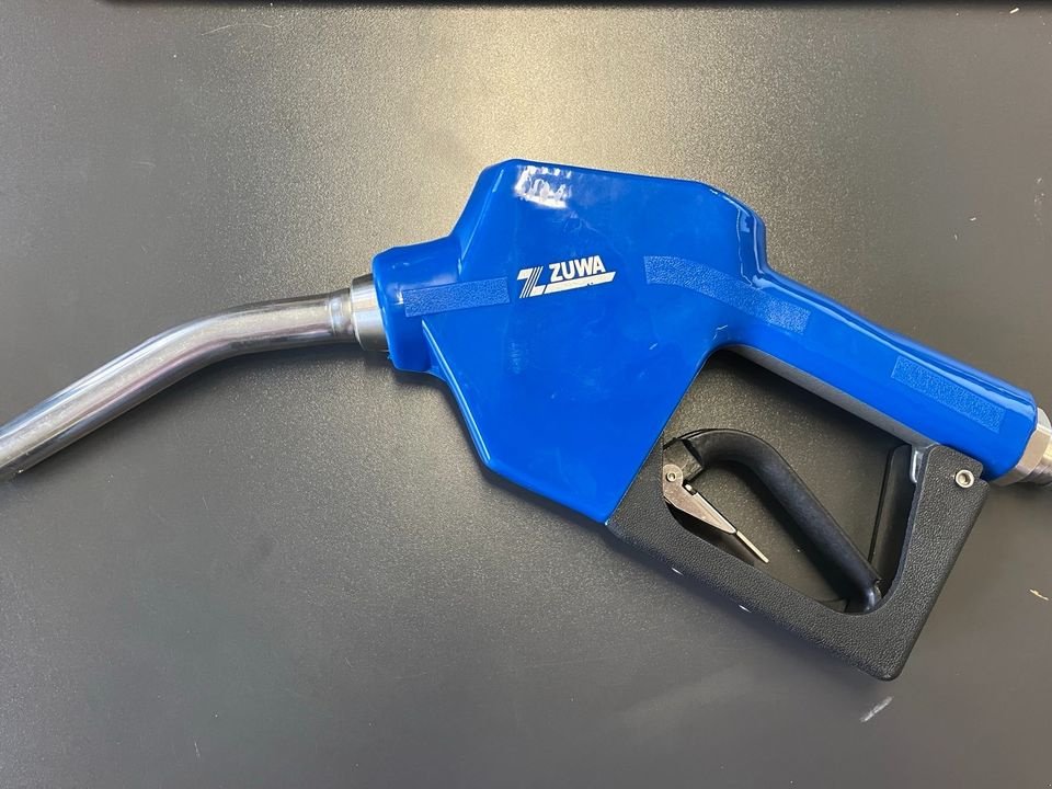 Sonstige Ersatzteile Türe ait Zuwa Ad Blue Zapfpistole automatisch, neu içinde Heilsbronn (resim 1)
