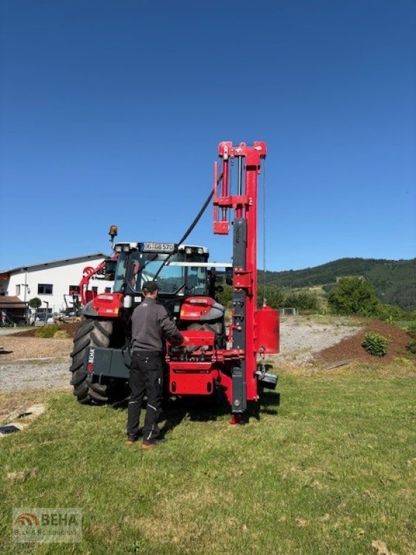 Sonstige Forsttechnik typu BEHA Pfahlramme 400kg Hammer mit Hydr. Oberlenker, Ohne Seitenverschub > Prototyp <, Neumaschine v Steinach (Obrázek 7)