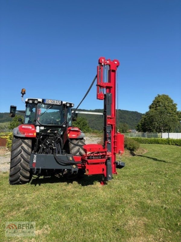 Sonstige Forsttechnik typu BEHA Pfahlramme 400kg Hammer mit Hydr. Oberlenker, Ohne Seitenverschub > Prototyp <, Neumaschine v Steinach (Obrázek 8)