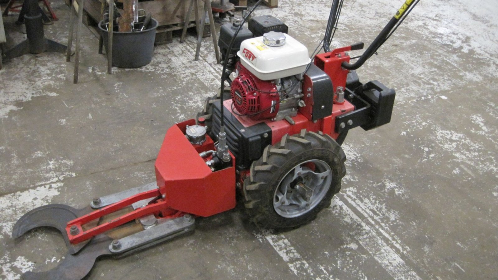 Sonstige Forsttechnik типа Fort & Pegoraro Juletræsfælder, Gebrauchtmaschine в Hammel (Фотография 1)