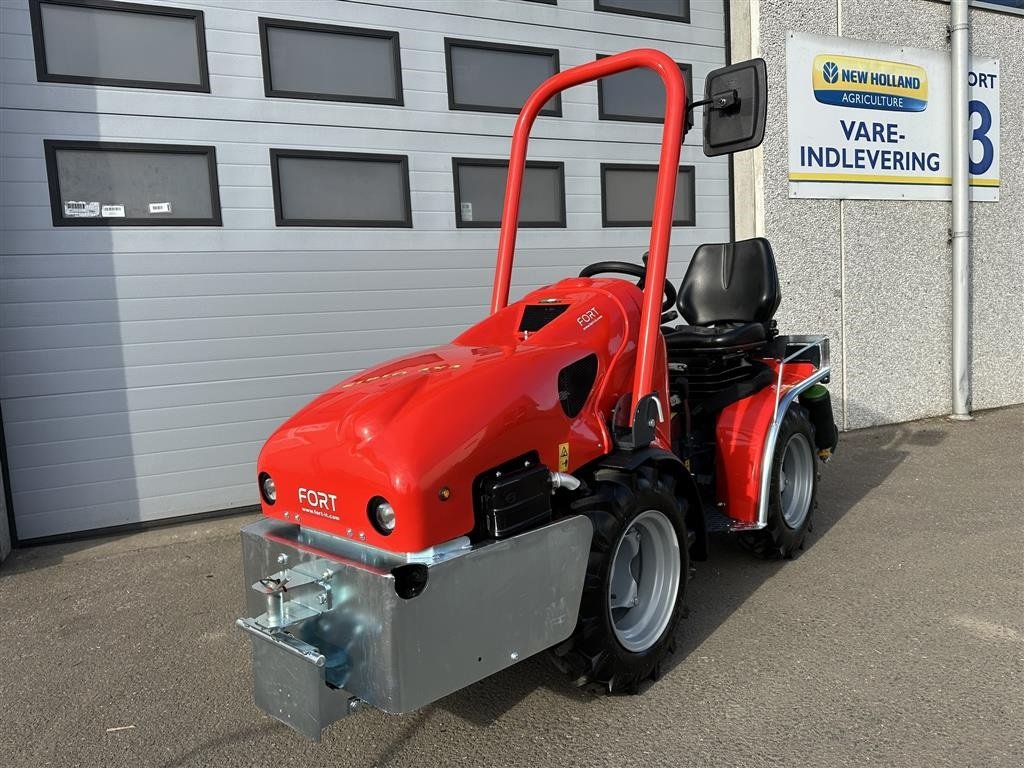 Sonstige Forsttechnik Türe ait Fort & Pegoraro Sirio 4x4 Med frontlift- NY MODEL, Gebrauchtmaschine içinde Holstebro (resim 2)