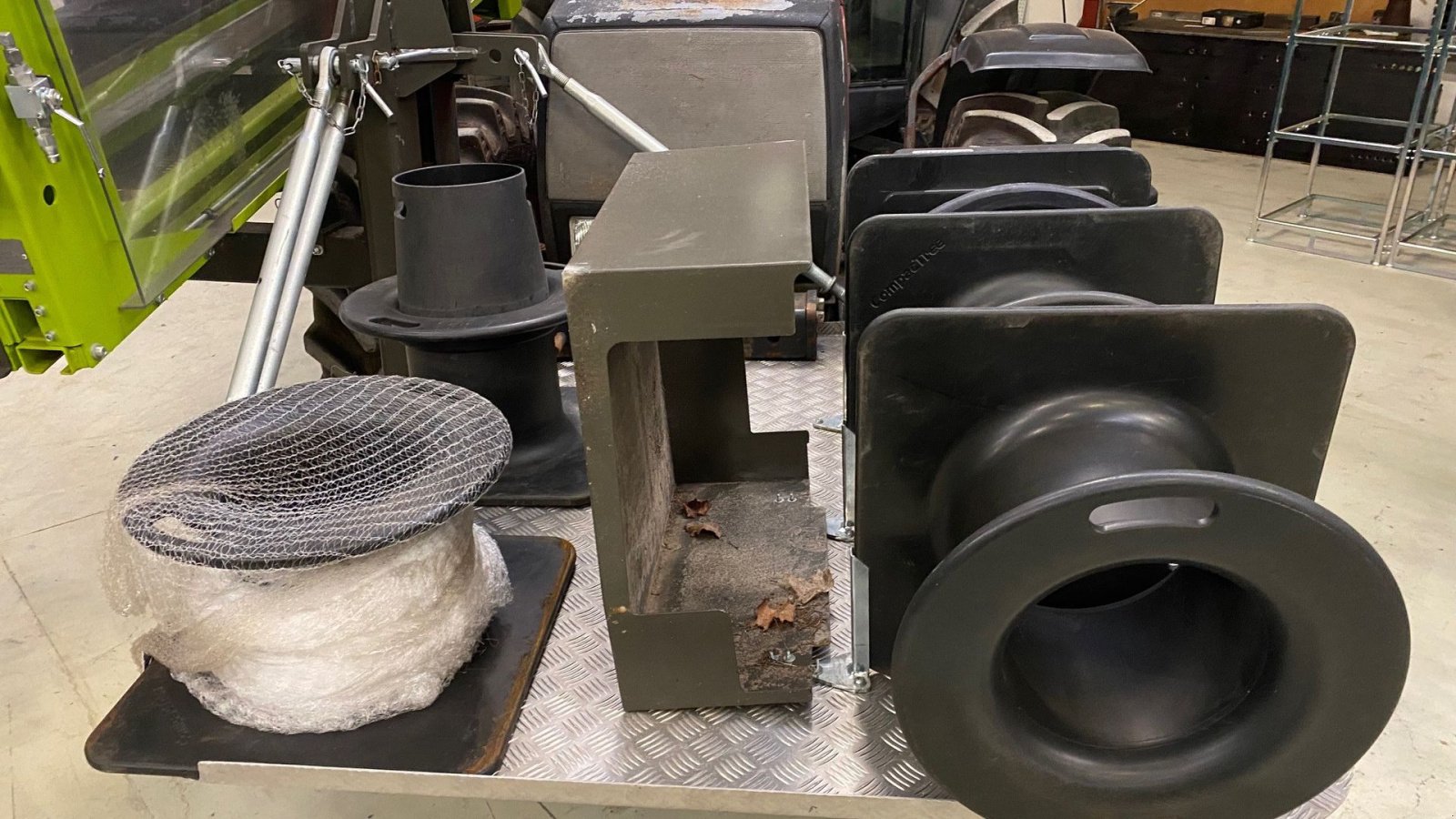 Sonstige Forsttechnik del tipo Inter Tech Pakke og Netmaskine med bagmonteret elevator Komplet Tree Tech sæt med traktor, Gebrauchtmaschine en Kjellerup (Imagen 3)