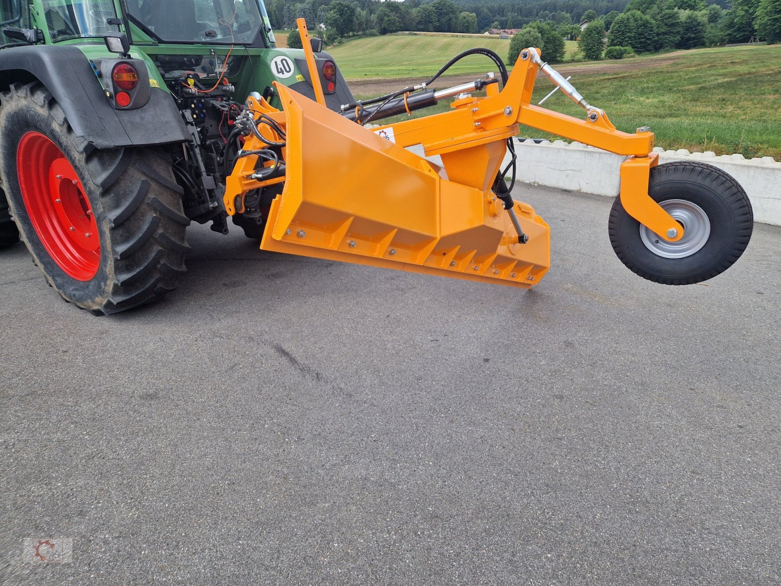 Sonstige Forsttechnik typu MS Planierschild Wegehobel Hydraulische Verstellung, Neumaschine v Tiefenbach (Obrázek 10)