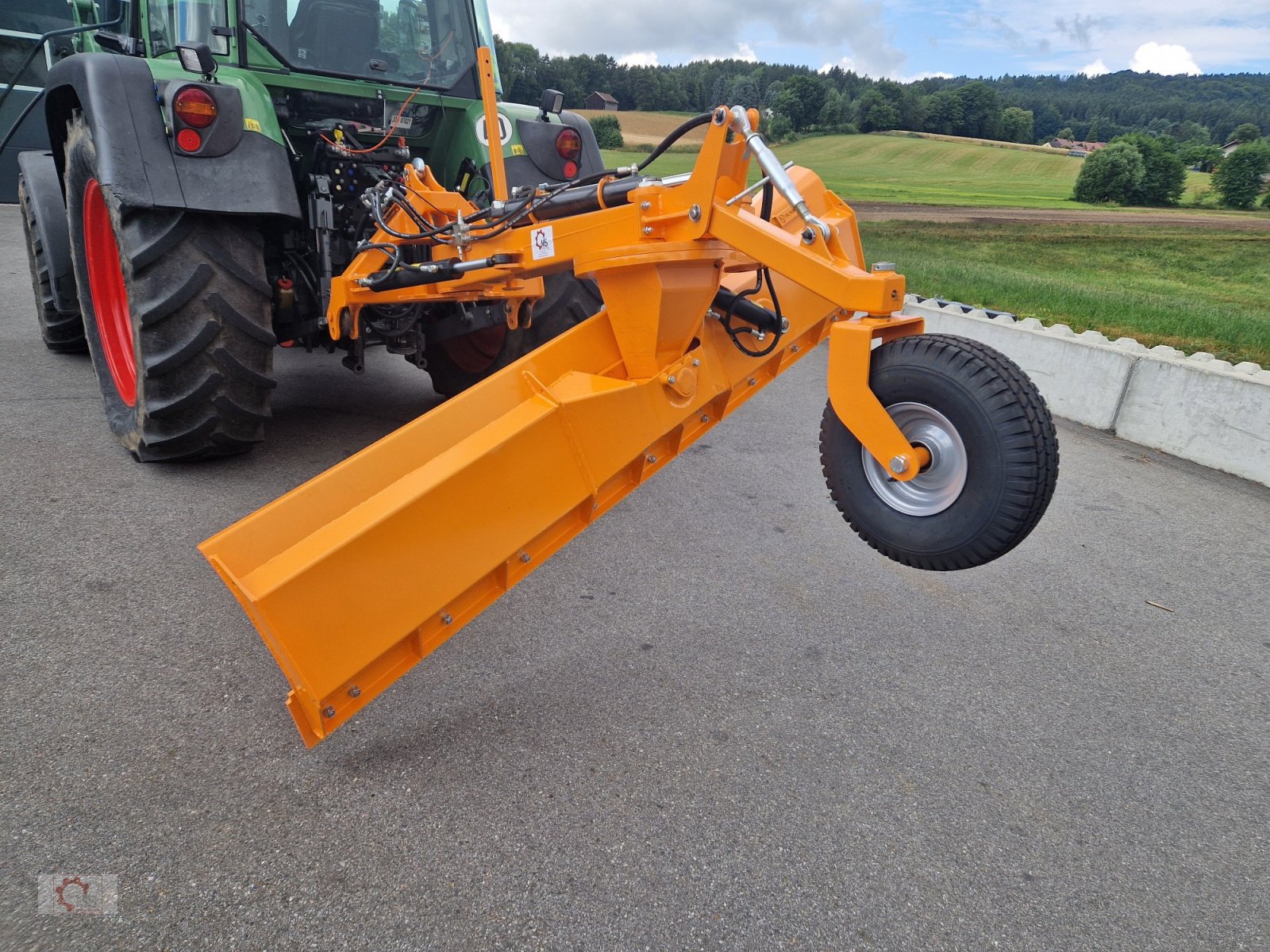 Sonstige Forsttechnik a típus MS Planierschild Wegehobel Hydraulische Verstellung, Neumaschine ekkor: Tiefenbach (Kép 12)