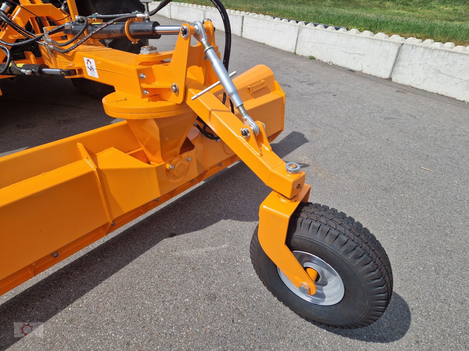 Sonstige Forsttechnik типа MS Planierschild Wegehobel Hydraulische Verstellung, Neumaschine в Tiefenbach (Фотография 4)