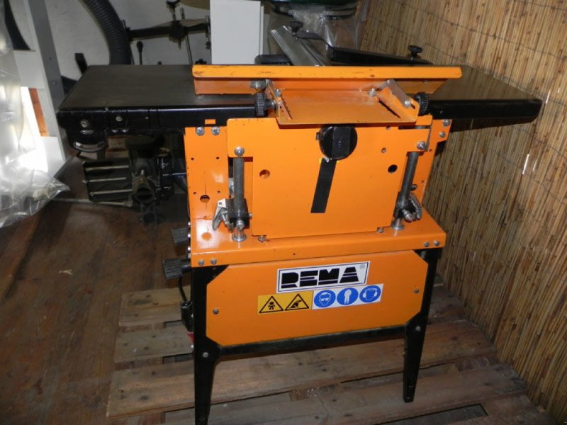 Sonstige Forsttechnik des Typs Sonstige AD-Hobelmaschine Rema DMYC-8 gebraucht, Gebrauchtmaschine in Roitham (Bild 1)